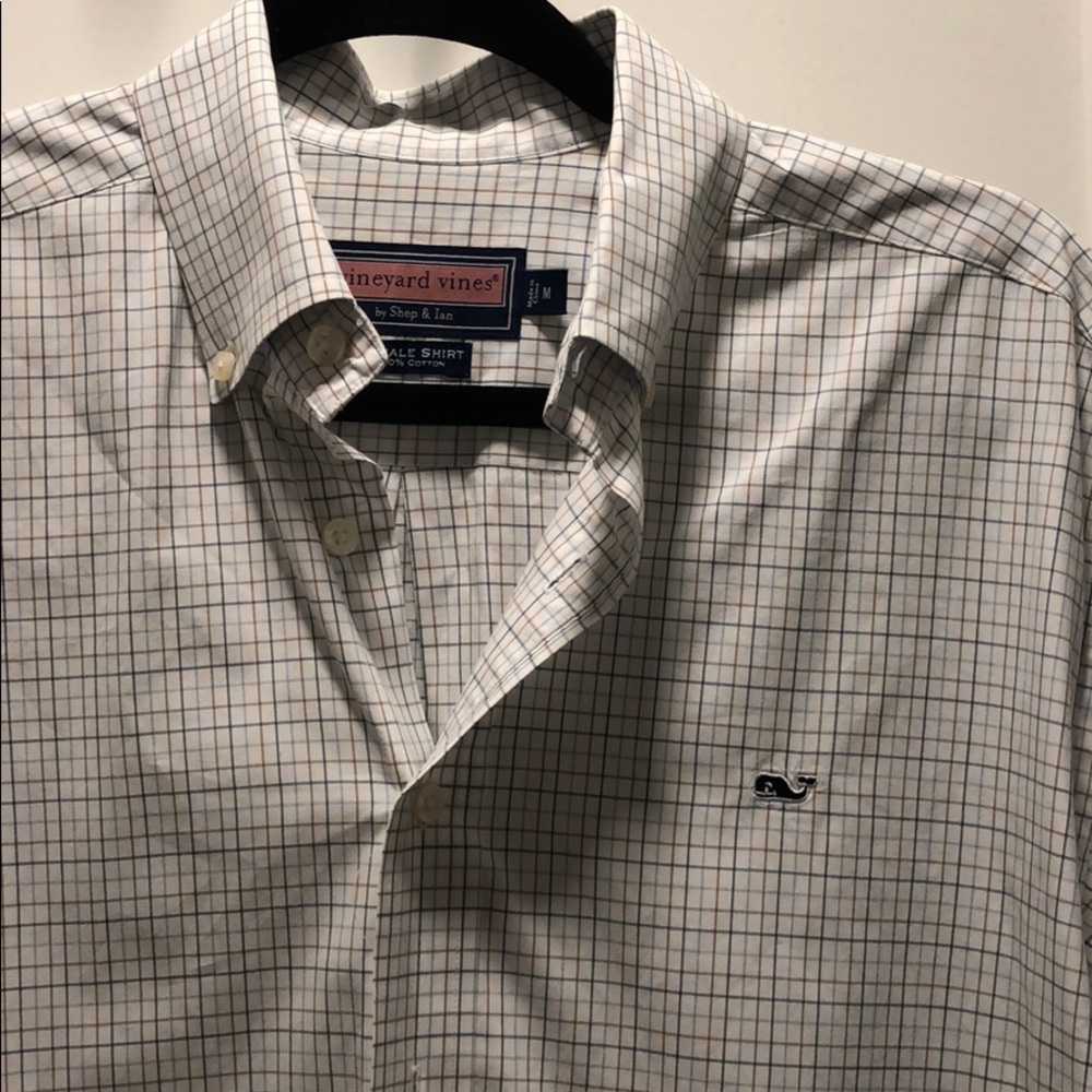 Amazing condition men’s Vineyard Vines shirt